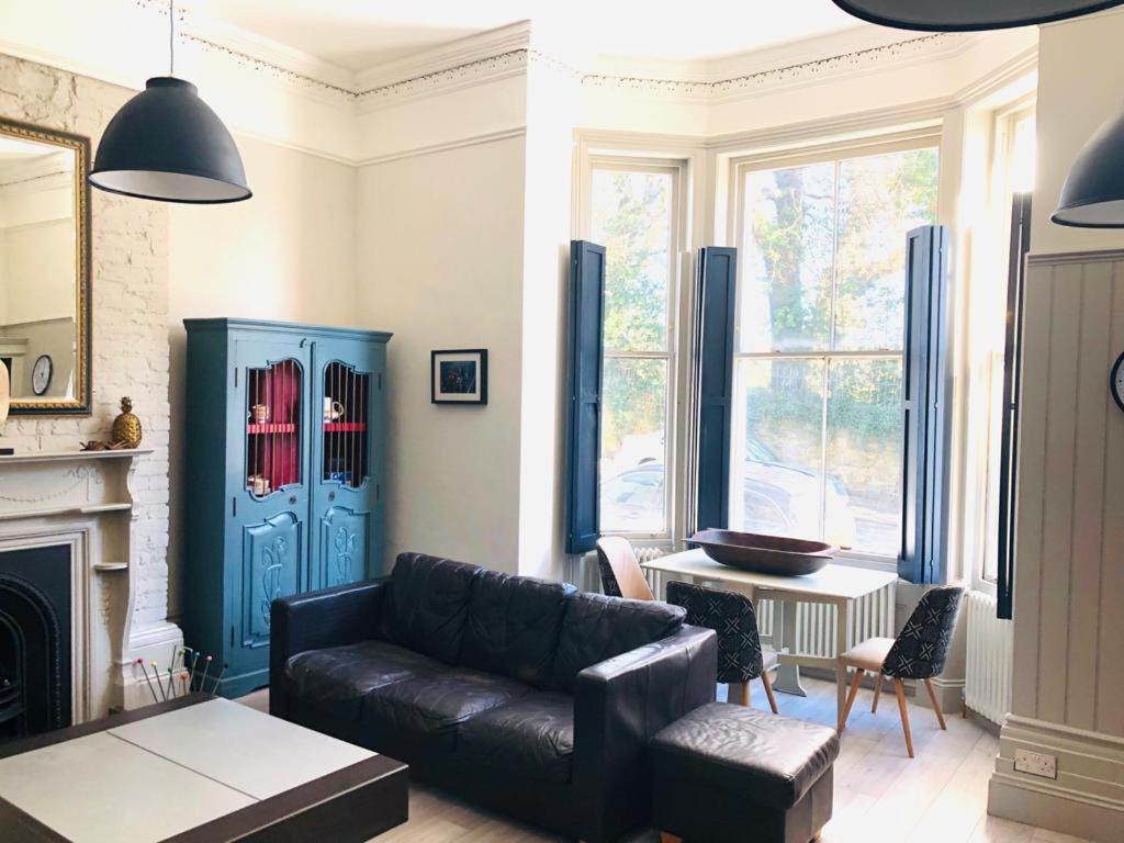 Seaside Escape - Gorgeous 2 Bed Apartment In St-Leonards-On-Sea Hastings Exterior foto